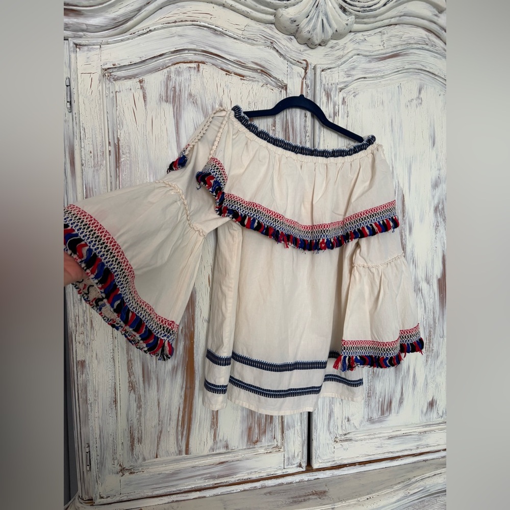 Elegant Off-Shoulder CELIA DRAGOUNI Cream Blouse with Colorful Trim💙💗❤️